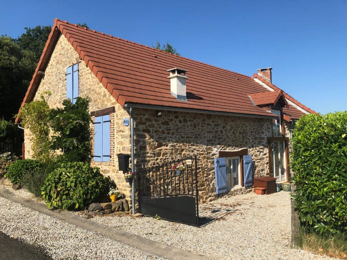 Hotel Les Landes Saint-Pardoux-Corbier Exterior foto